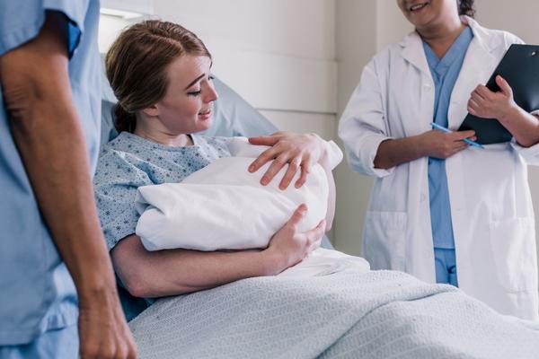 Parto cesareo: incidenza e fattori di rischio del dolore cronico post operatorio